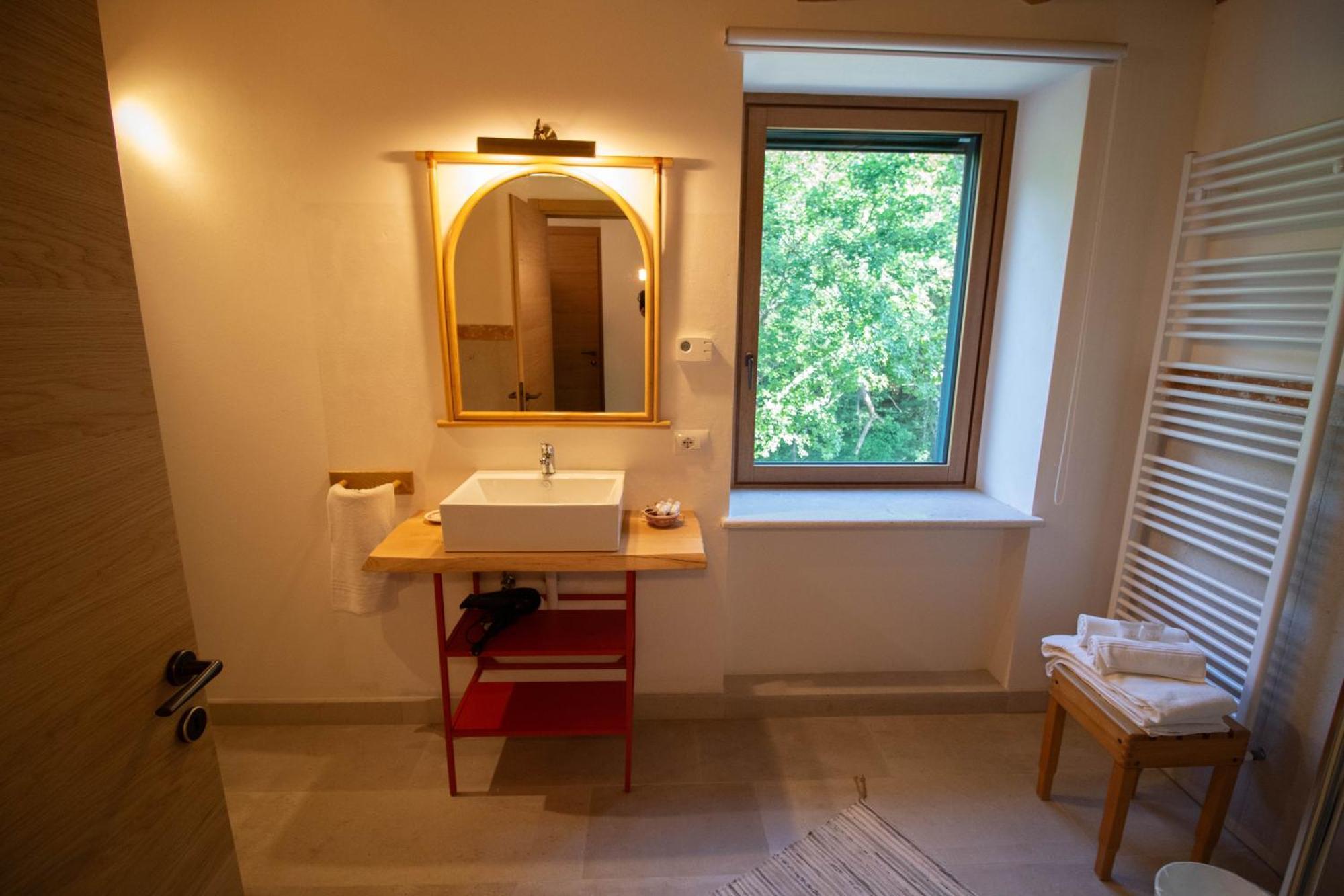 Agriturismo Ai Tre Sentieri Appartement Aurisina Kamer foto