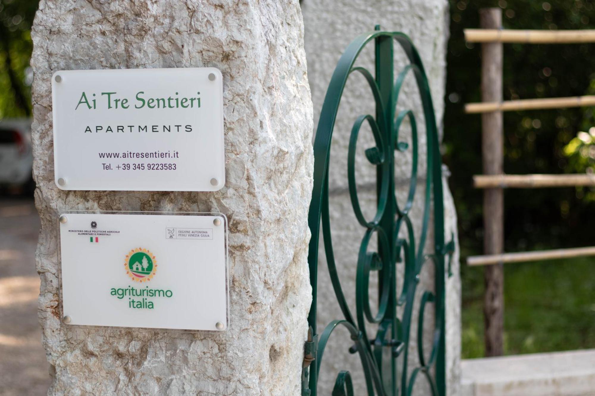 Agriturismo Ai Tre Sentieri Aurisina Buitenkant foto